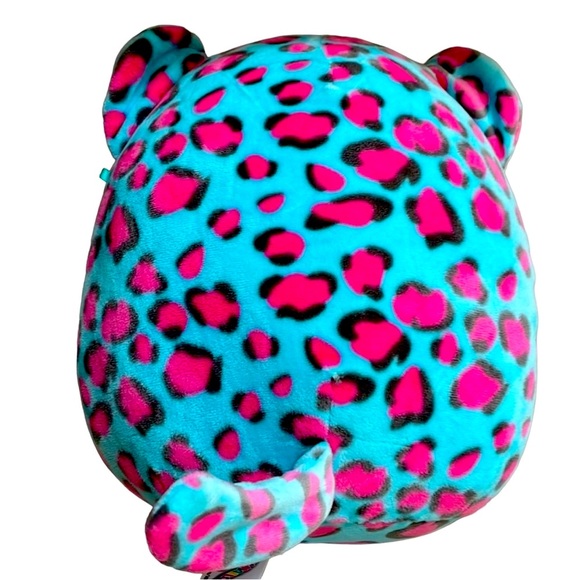 Kelly Toy 8” Chelsea the Cheetah Squishmallow - Picture 2 of 6